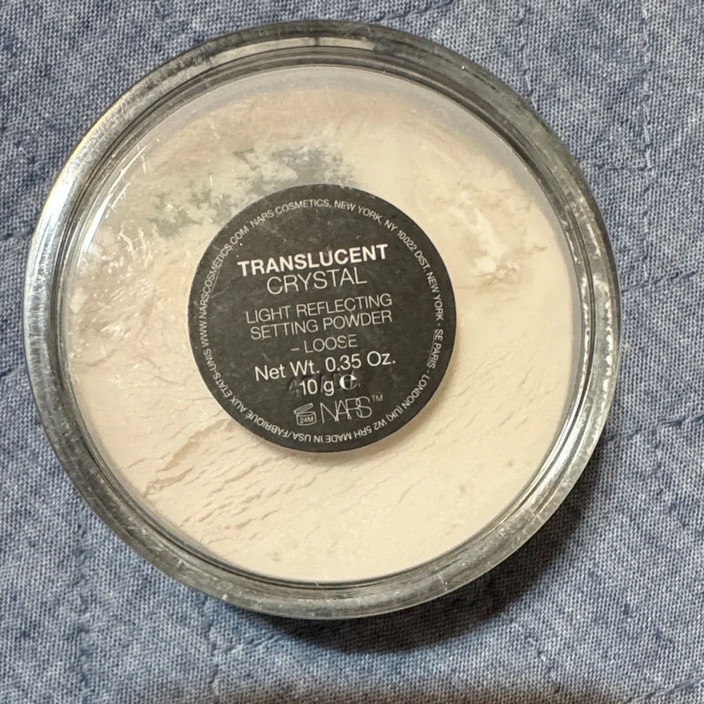 NARS translucent Loose Setting Powder - Picture 2 of 4